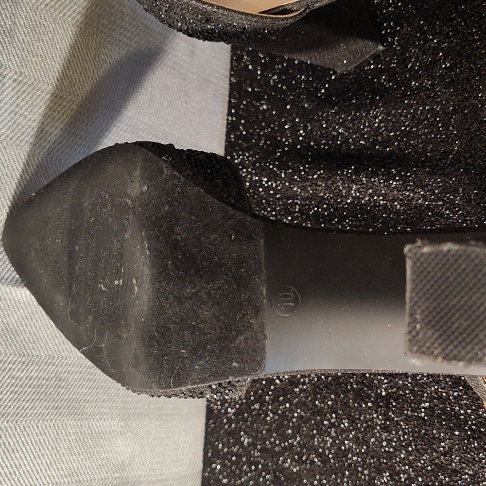 X2B Shoes - Picture 6 of 6